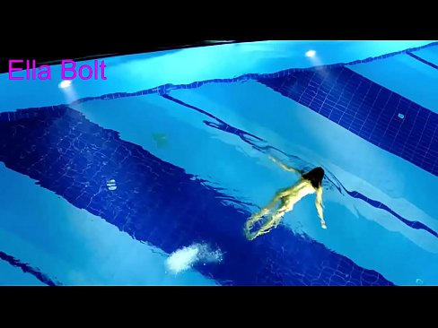 ❤️ Ùn possu micca piantà di fighjulà, ghjovana bionda catturata nuda in piscina ELLA BOLT ️❌ Video cazzo à co.pornado-co.ru ☑